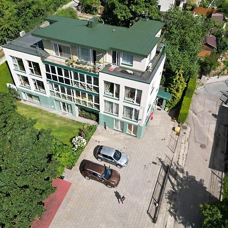 Апартаменты Cozy Garden Free Parking Вильнюс Экстерьер фото